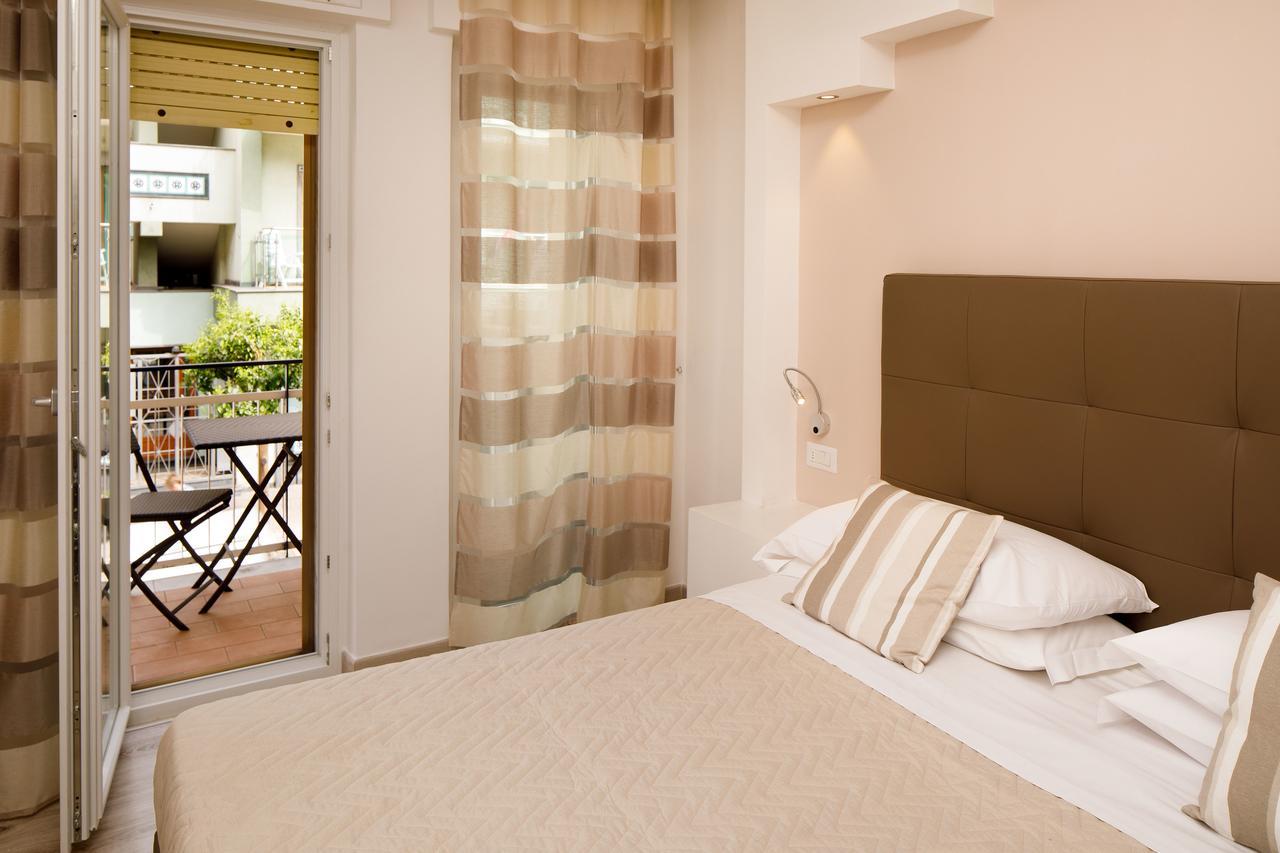 Sorrento Comfort Rooms Con Piscina المظهر الخارجي الصورة