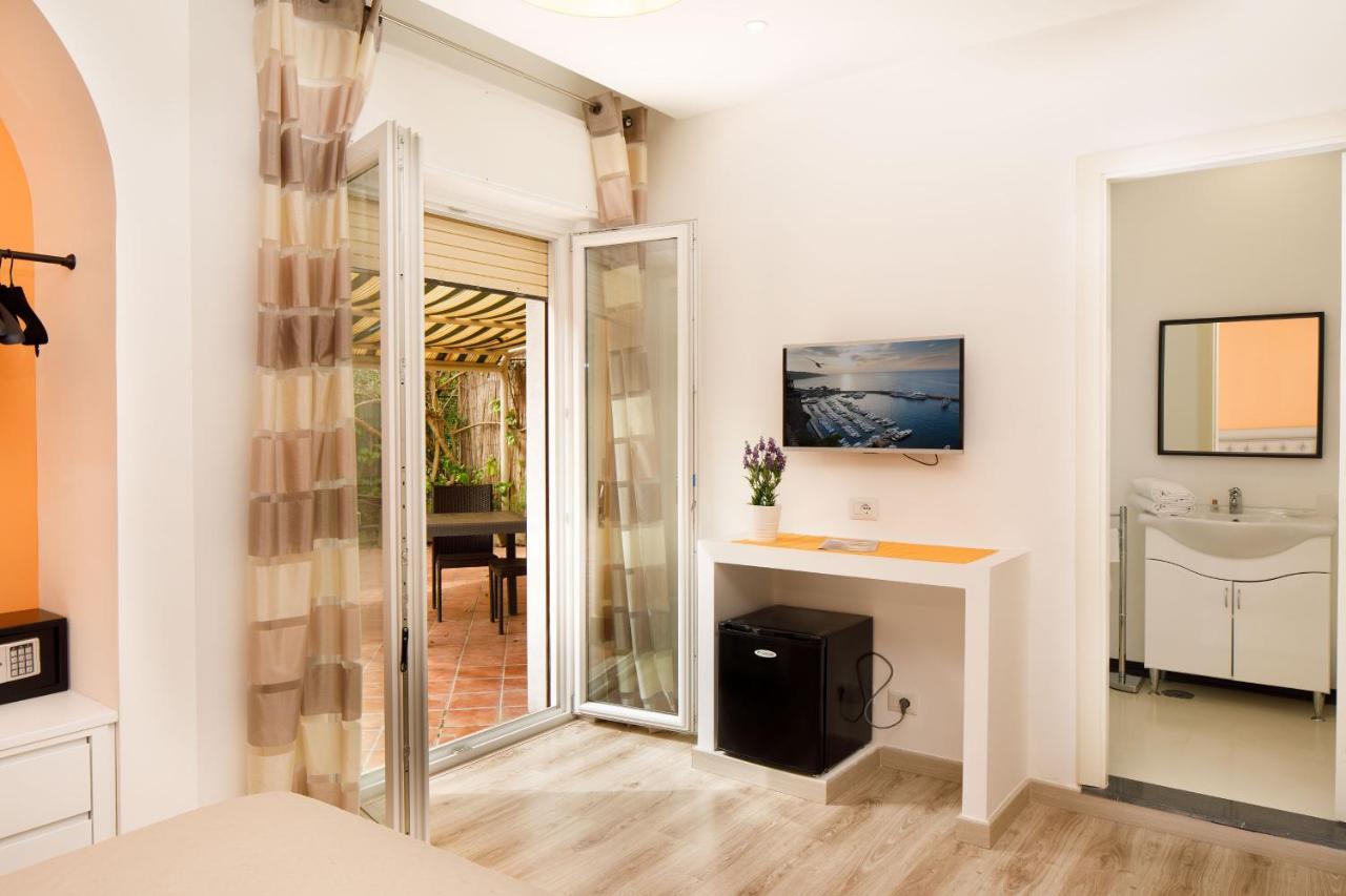 Sorrento Comfort Rooms Con Piscina المظهر الخارجي الصورة